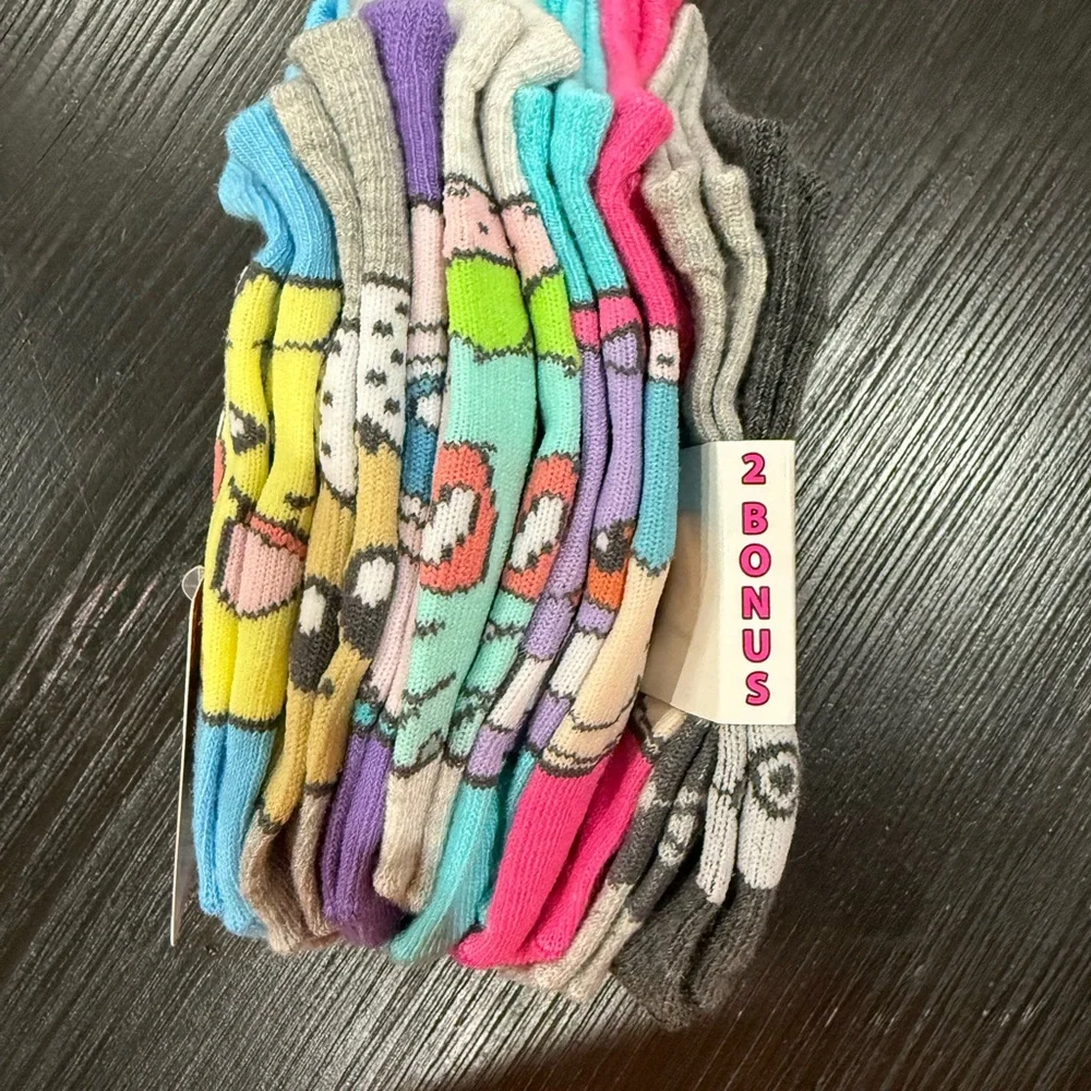NWT Size M Pokemon No-Show Socks Set - 8 pack shoe size 10.5-4